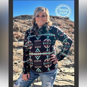 NWT Women's Sterling Kreek Aztec Print Pullover Top